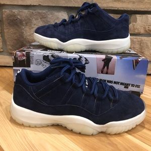 Air Jordan 11 Retro Low “Re2pect”